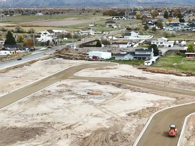 1908 S Chalgrove Rd W #215, Taylor, UT 84401 - Image #3