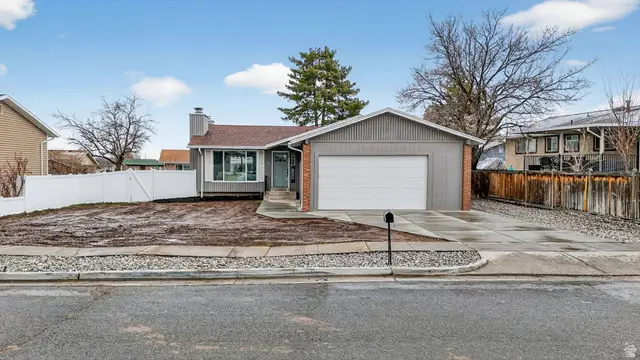 805 E Grenoble Dr, Midvale, UT 84047 - Image #2