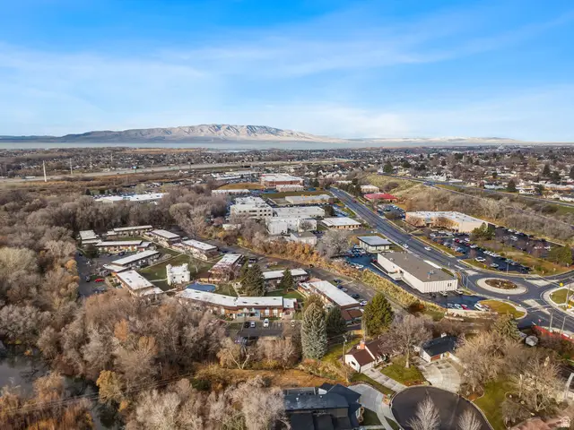 1415 W Arthur Dr, Provo, UT 84601 - Image #3