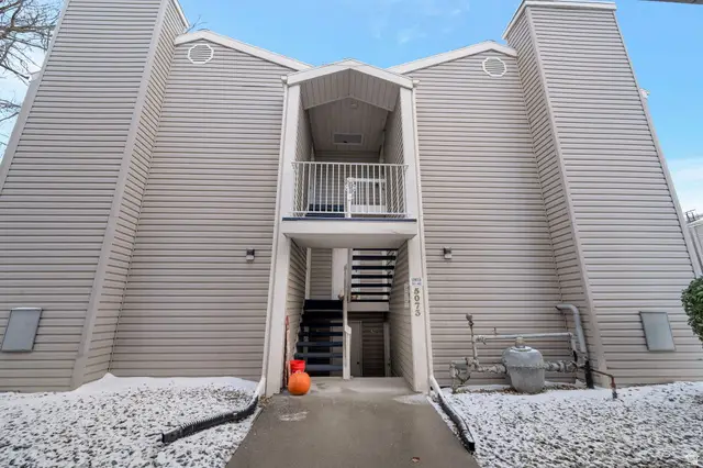 875 E Arrowhead Ln #42, Murray, UT 84107 - Image #2