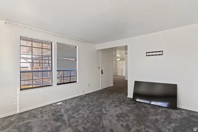 2466 S Woodland Dr, Uintah, UT 84403 - Image #3