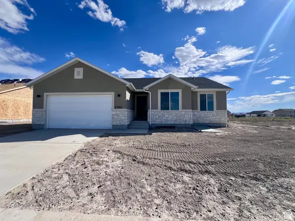 2322 E Yellow Blossom St #480, Eagle Mountain, UT 84005