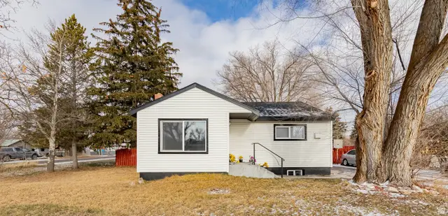 745 W Main St, Saint Anthony, ID 83445 - #1