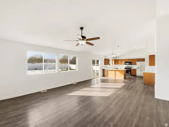 13584 S Santa Anita Ct, Herriman, UT 84096 - Image #3