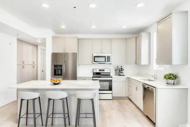 5249 W Reventon Dr S #204, South Jordan, UT 84009 - Image #1