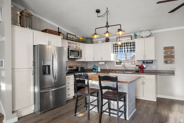 776 3 O Clock Dr, Tooele, UT 84074 - Image #3