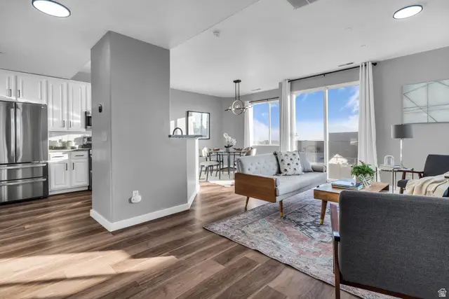 8459 S Ivy Gable Dr W, West Jordan, UT 84081 - Image #2