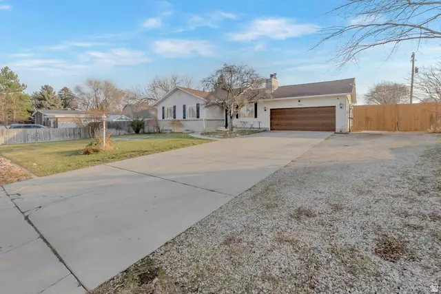 2741 W Haun Dr, West Jordan, UT 84088 - Image #3