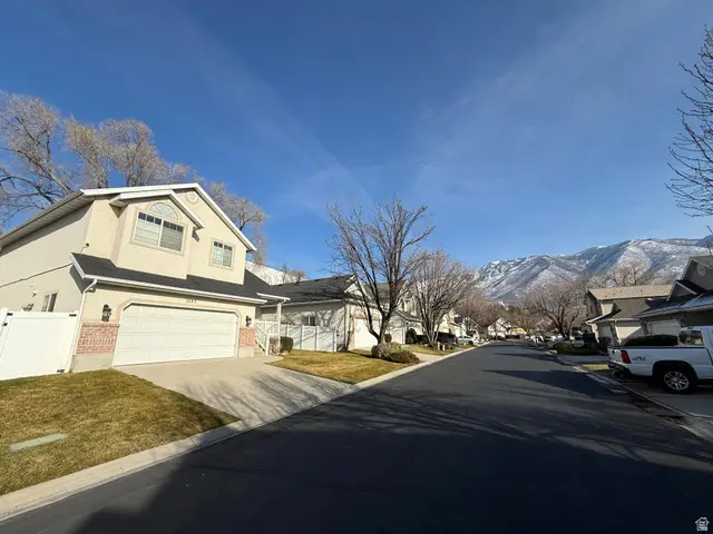 1187 E Parkstone Dr, Draper, UT 84020 - Image #3