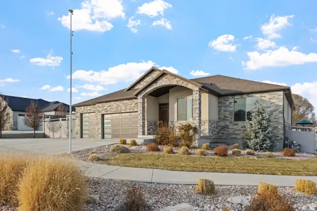 2644 W Titans Ct S, South Jordan, UT 84095 - Image #1