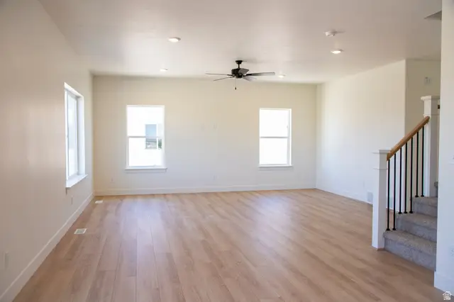 709 N 410 E Lot #12 E, Salem, UT 84653 - Image #2