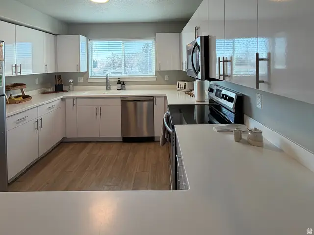 572 S 100 W #E 210, Springville, UT 84663 - #1