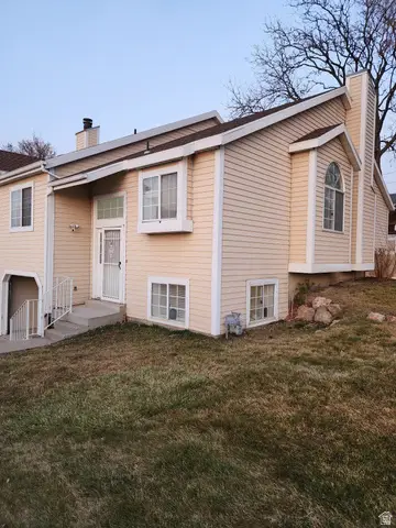 3279 S Plum Tree Ln W, Bountiful, UT 84010