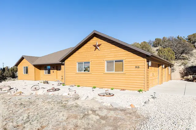 915 S Canyon Dr, Cedar City, UT 84720 - Image #1