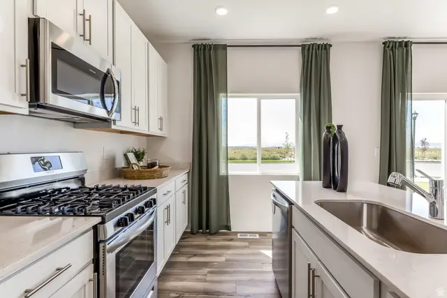 2047 E Swallow Dr #4067, Eagle Mountain, UT 84005 - #3