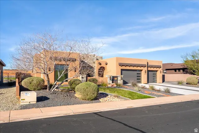 3208 S Sand Stone Dr, Hurricane, UT 84737 - Image #2