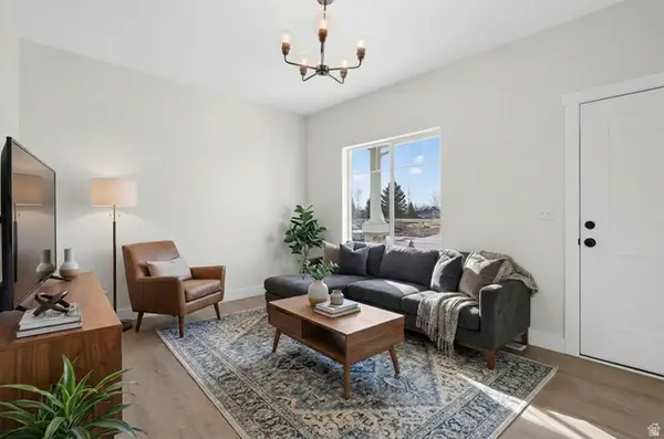 5776 S Tripp Ln W, Murray, UT 84123