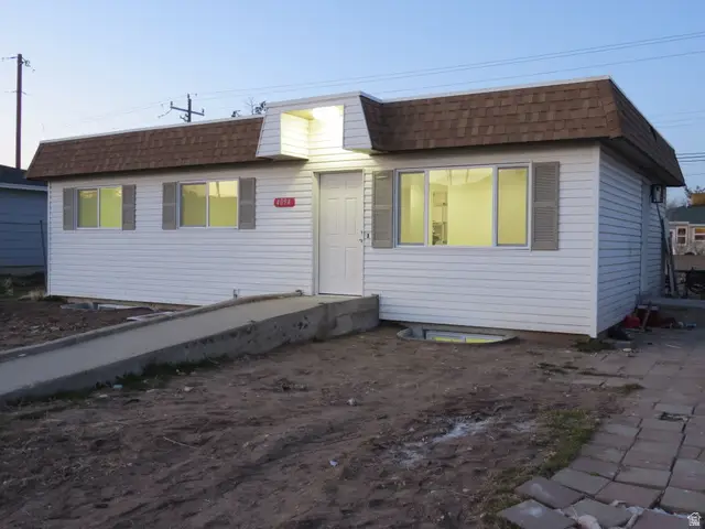 4094 W 5820 S, Kearns, UT 84118 - Image #2