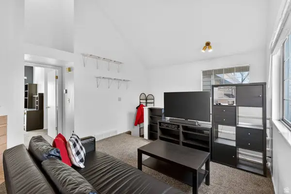 5456 S Lighthouse Rd W #52, Taylorsville, UT 84123