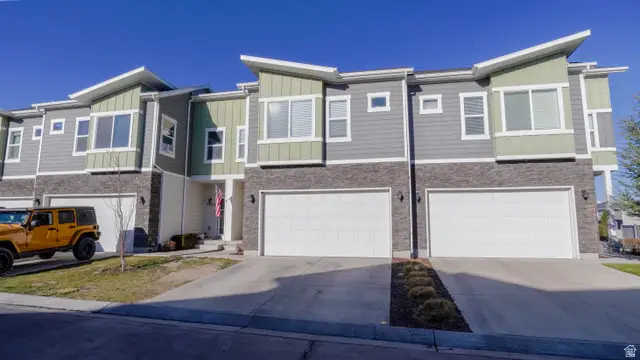 4259 E Hill View Dr, Eagle Mountain, UT 84005 - Image #2