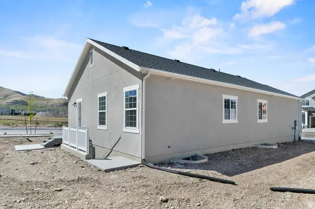 8225 W Diamond Peak Way, Magna, UT 84044 - #2