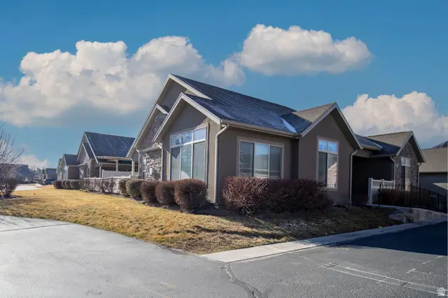 1916 W Hopalong Cir S #A, West Jordan, UT 84088 - Image #2