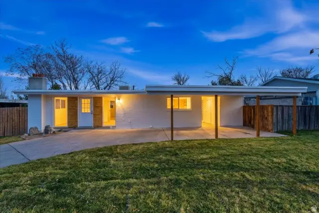 941 E Carnation Dr, Sandy, UT 84094 - Image #1