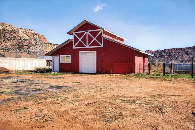 640 N Juniper St, Hildale, UT 84784 - Image #3