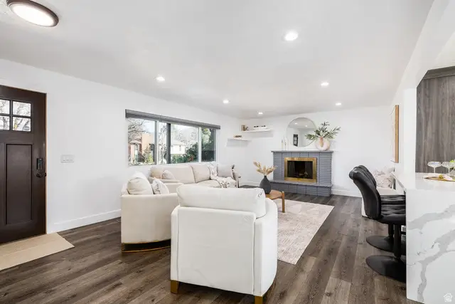 340 E Brahma Dr, Salt Lake City, UT 84107 - Image #2