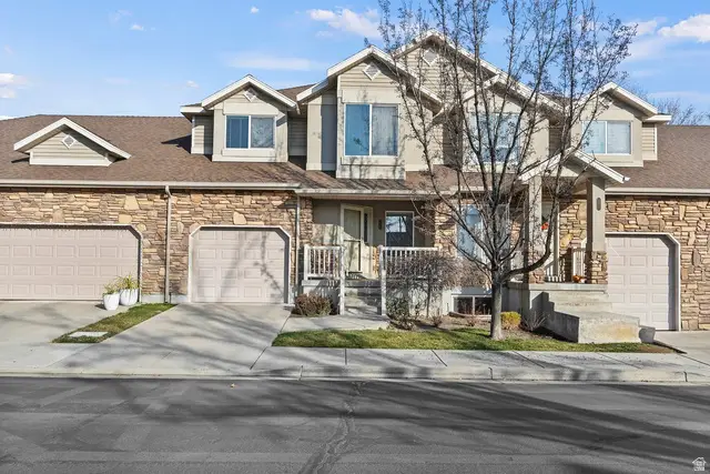 679 S Clearwater Dr, Layton, UT 84041 - Image #2