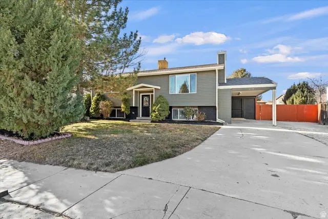 6154 S Zodiac Dr, Kearns, UT 84118 - Image #3