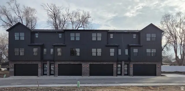 7633 S Woodtrail Way E, Sandy, UT 84047 - Image #3