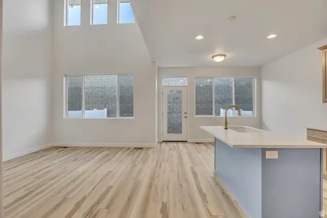 6880 S Survey Peak Lane #303, West Jordan, UT 84081 - Image #2