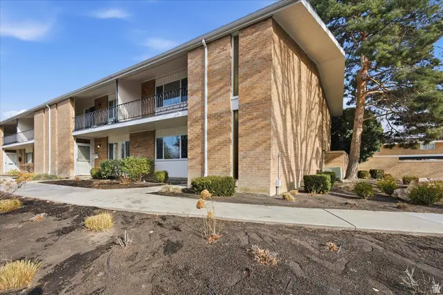 725 E Three Fountains Cir #57, Murray, UT 84107 - Image #3