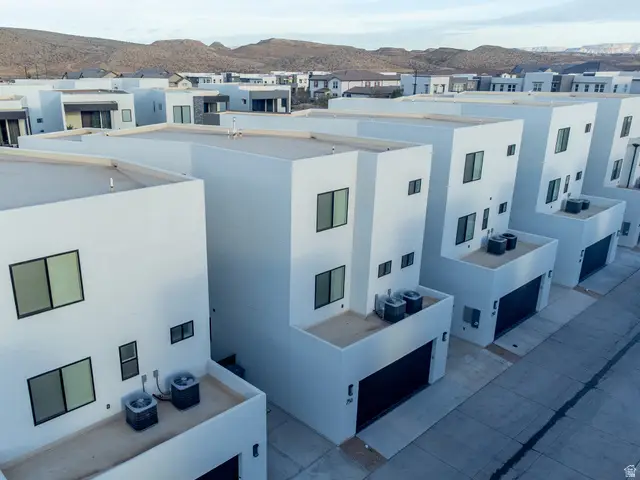 756 W Sapphire Ln, Saint George, UT 84790 - Image #2