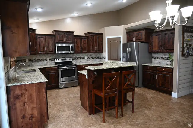 2581 W 2825 N, Farr West, UT 84404 - #3