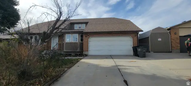 9750 S Tayside Dr W, South Jordan, UT 84009 - Image #2