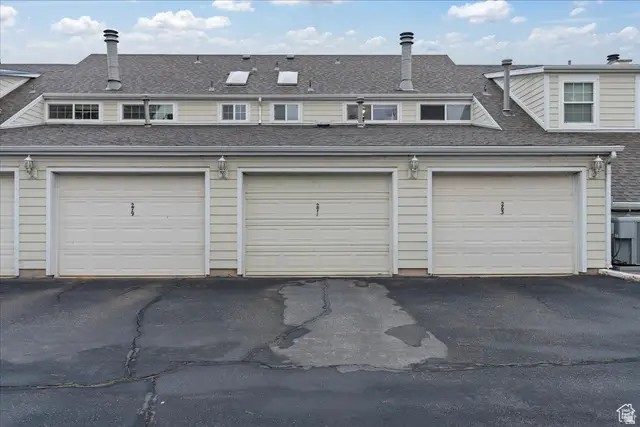 271 Brookfield Ln, Centerville, UT 84014 - Image #2