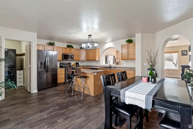 955 W Alton Dr, North Salt Lake, UT 84054 - #3