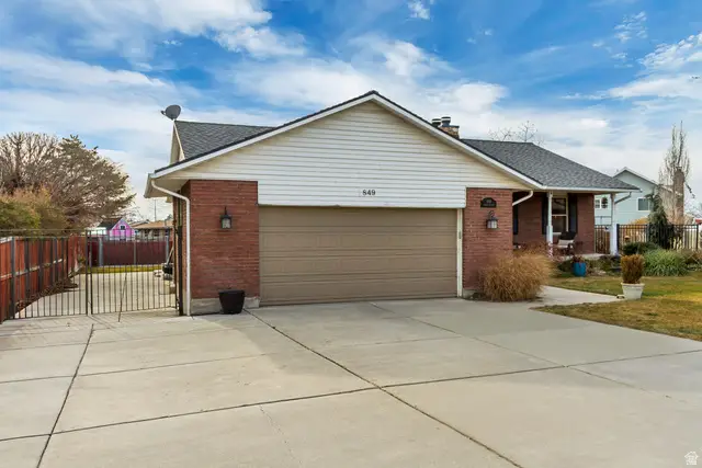 849 W Clover Blossom Cir S, Salt Lake City, UT 84123 - Image #1