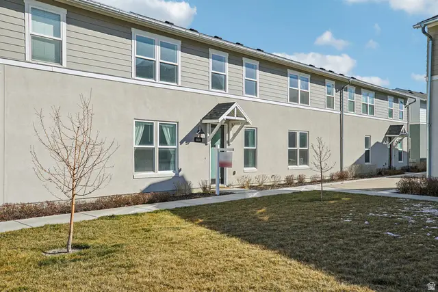 5533 W Pronghorn Dr, South Jordan, UT 84009 - Image #2