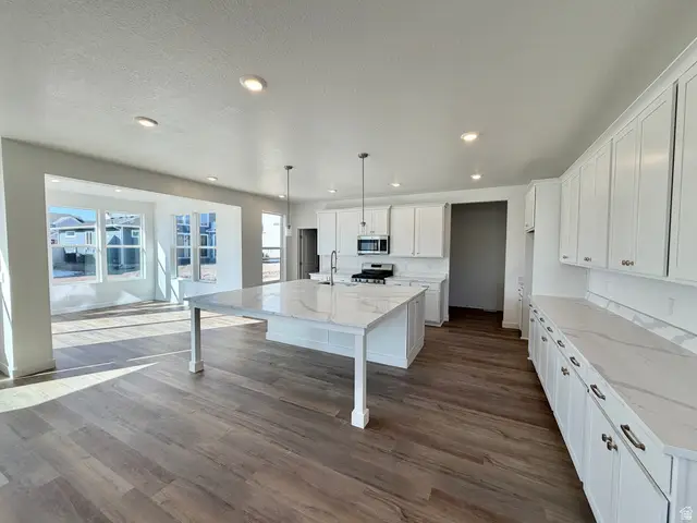 2989 N Lone Pine St #633, Eagle Mountain, UT 84005 - Image #2