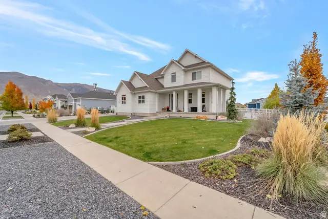 1633 W Alpenglow Cir, Farmington, UT 84025 - Image #2