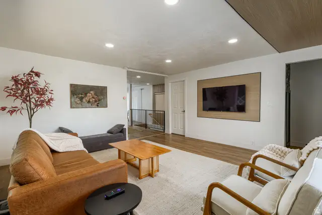 566 N 900 W, Salt Lake City, UT 84116 - Image #2