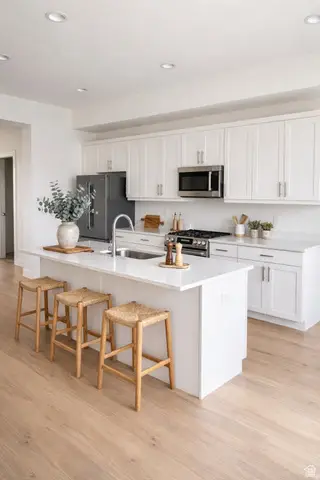 1440 W Pleasant View Dr #3, Kaysville, UT 84037