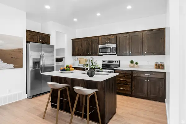 1743 S Windsong Dr #SH381, Santaquin, UT 84655