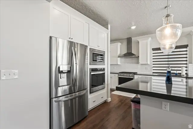 4082 W Red Clover Dr, Lehi, UT 84043 - Image #2