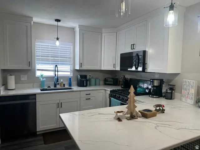 2208 S 2300 W, West Haven, UT 84401 - Image #2