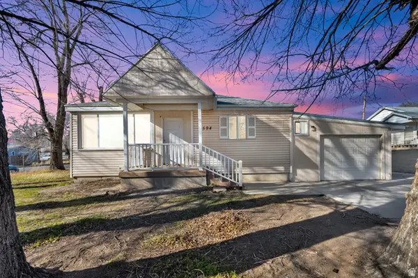 1594 W Sunset Ave S, West Valley City, UT 84119