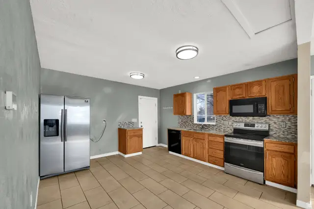 1594 W Sunset Ave S, West Valley City, UT 84119 - Image #3